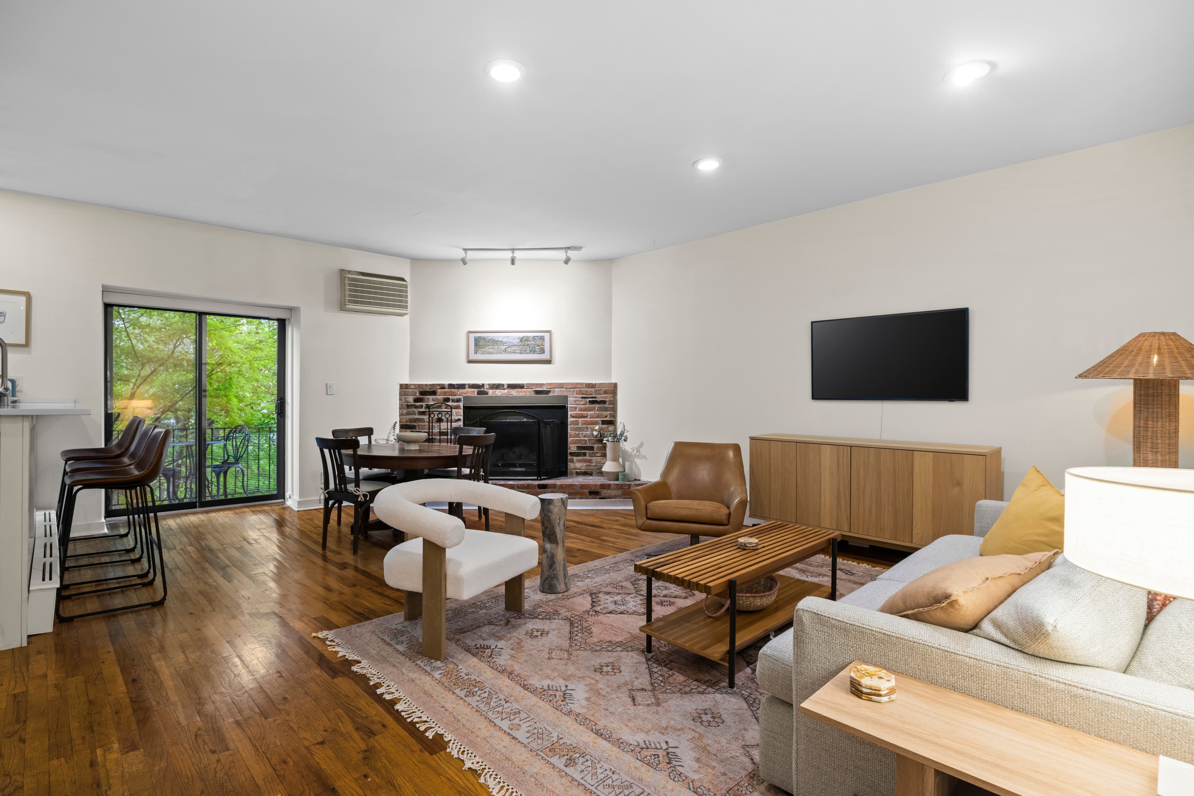 Wyckoff Grove II | Boerum Hill | Townhouse Apartment with Terrace & Garden Views main photo