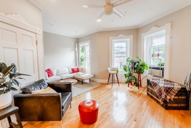 Image of Living space #2