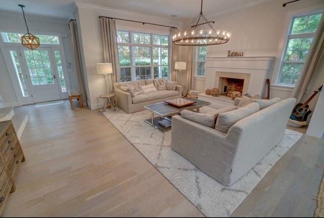 Image of Living space #2