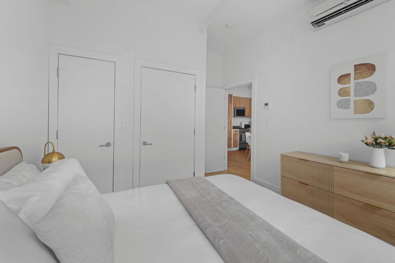 Westlight Place 47 | Hells Kitchen | Refined Apartment photo 10