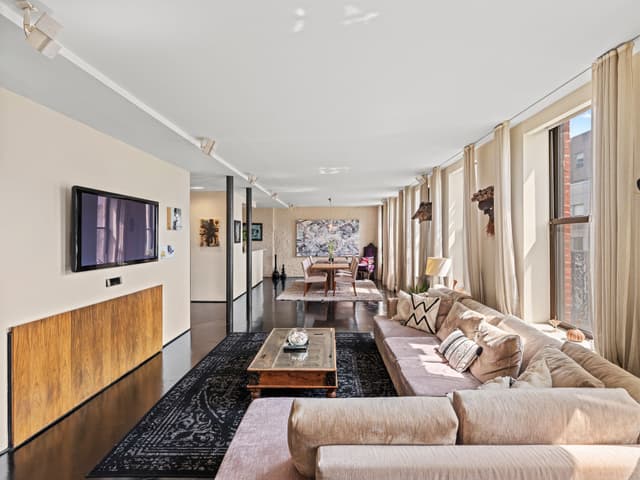 Image of Living space #5