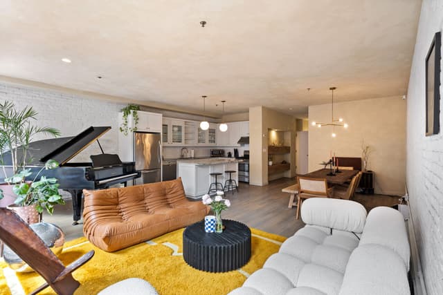Image of Living space #5