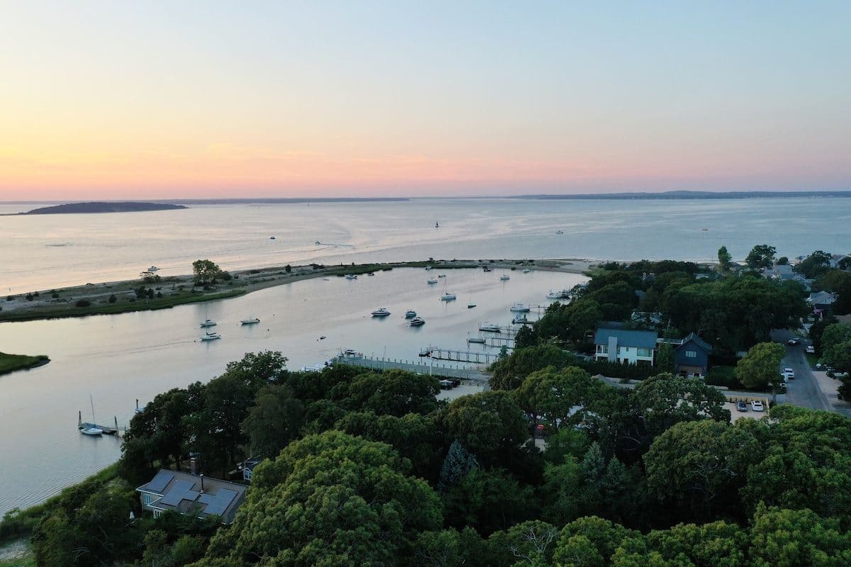 Pine Neck Villa | Sag Harbor | Waterfront Home with Pool & Dock photo 34