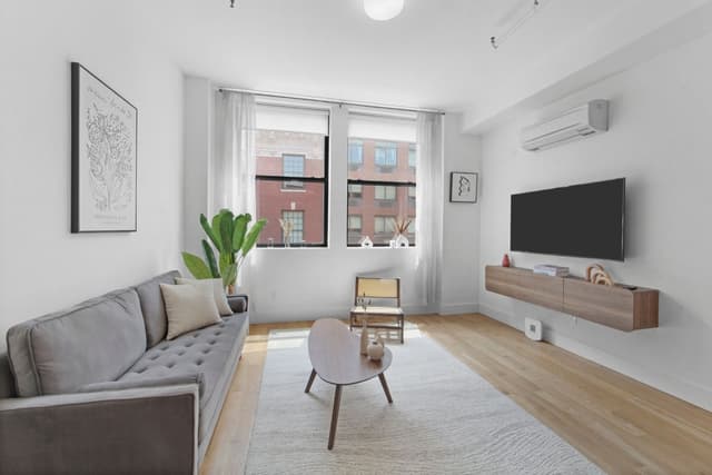Image of Living space #3