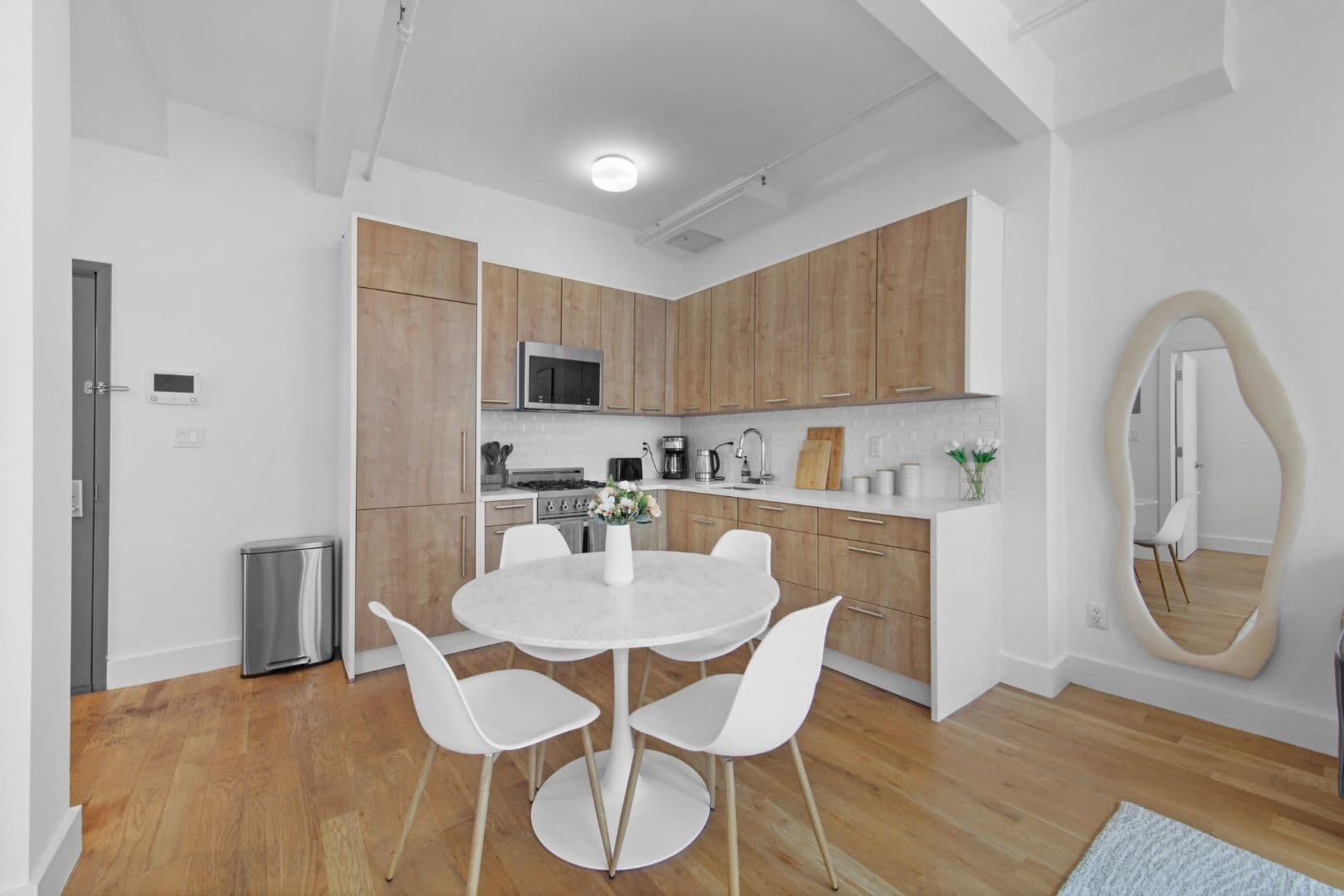 Westlight Place 47 | Hells Kitchen | Refined Apartment photo 7