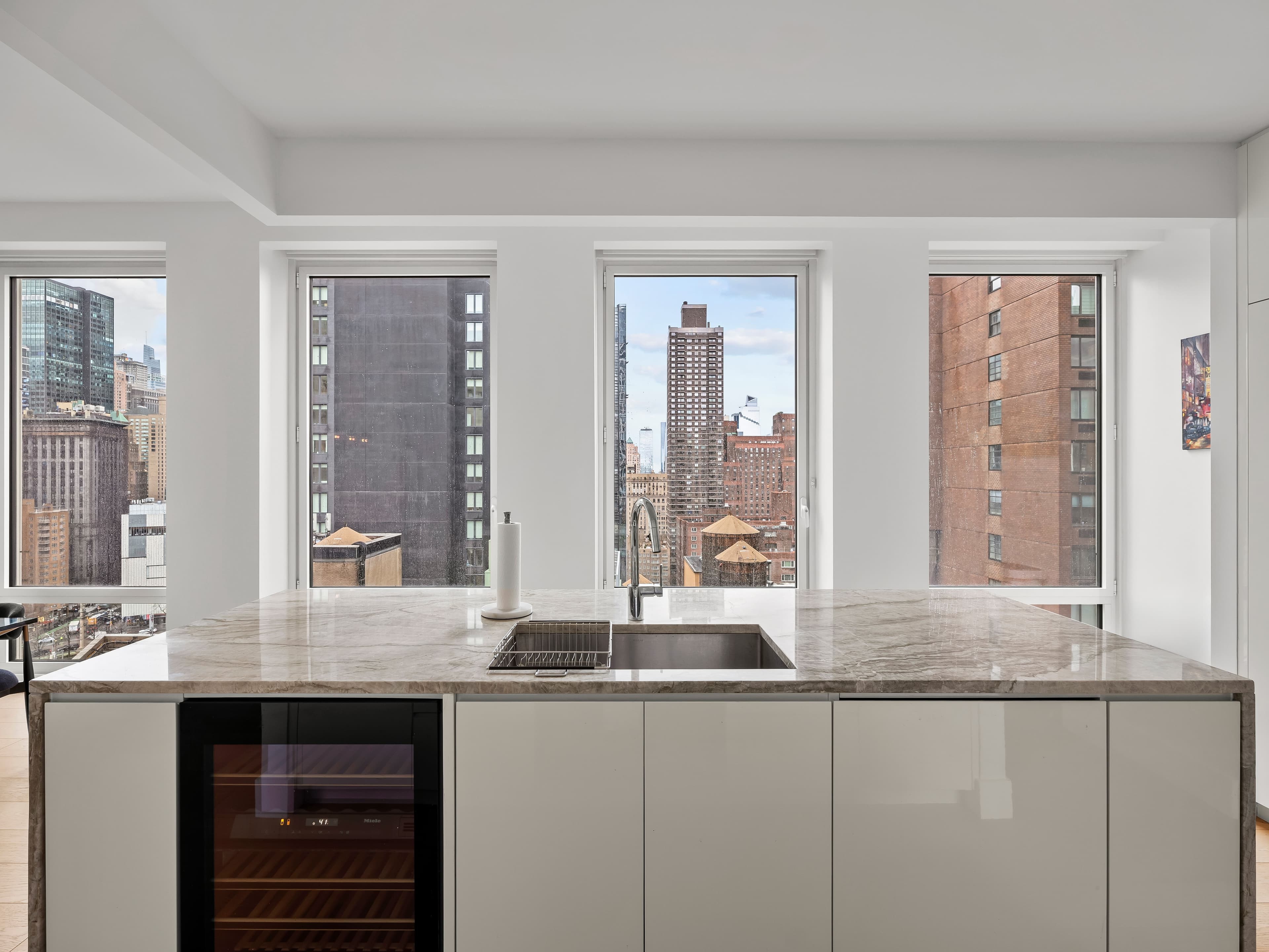 Columbus Terrace | Lincoln Square | High-Floor Condo w/Balcony & Central Park Views photo 11