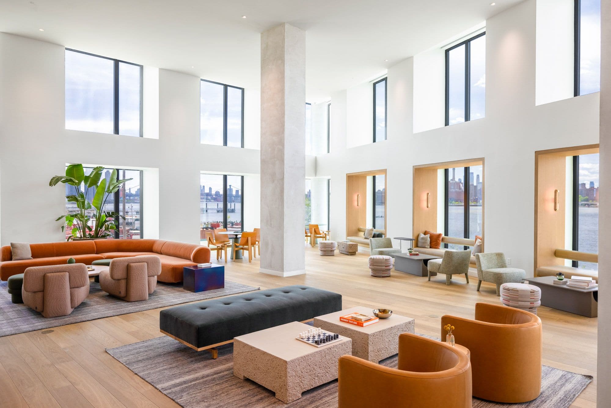 Greenpoint Place  | Greenpoint | Modern Apt with Skyline Views & Pool photo 2