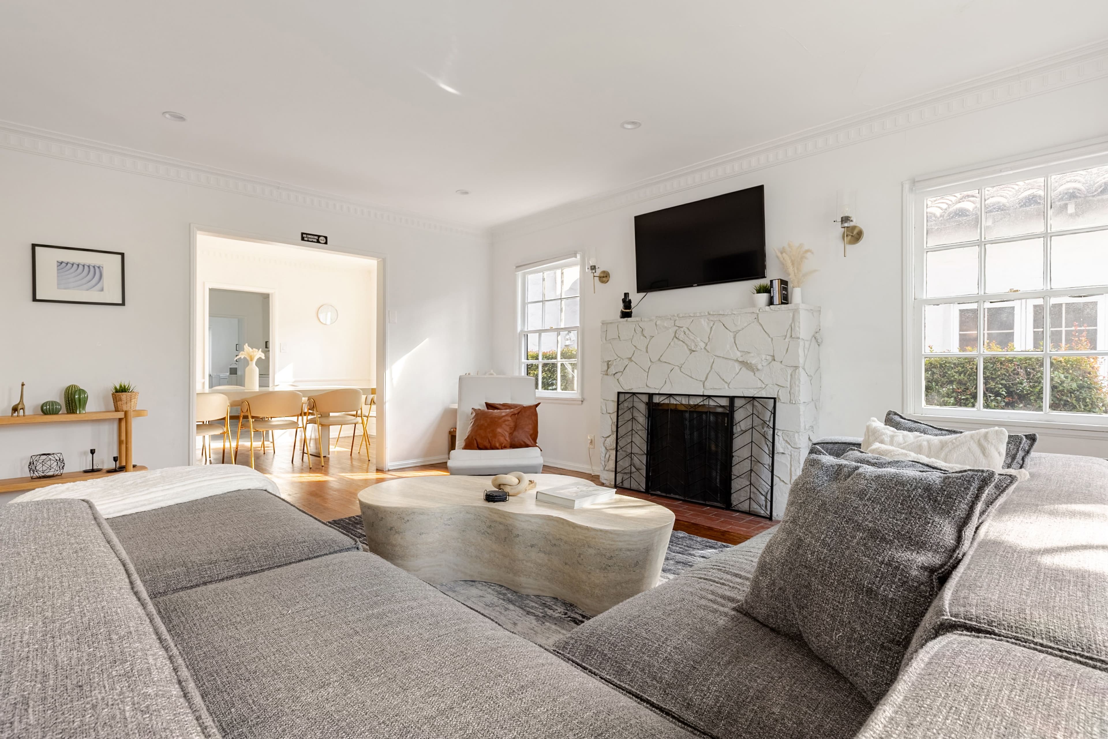 Alta Vista | Hollywood | Designer Home w/Private Backyard & Hot Tub main photo