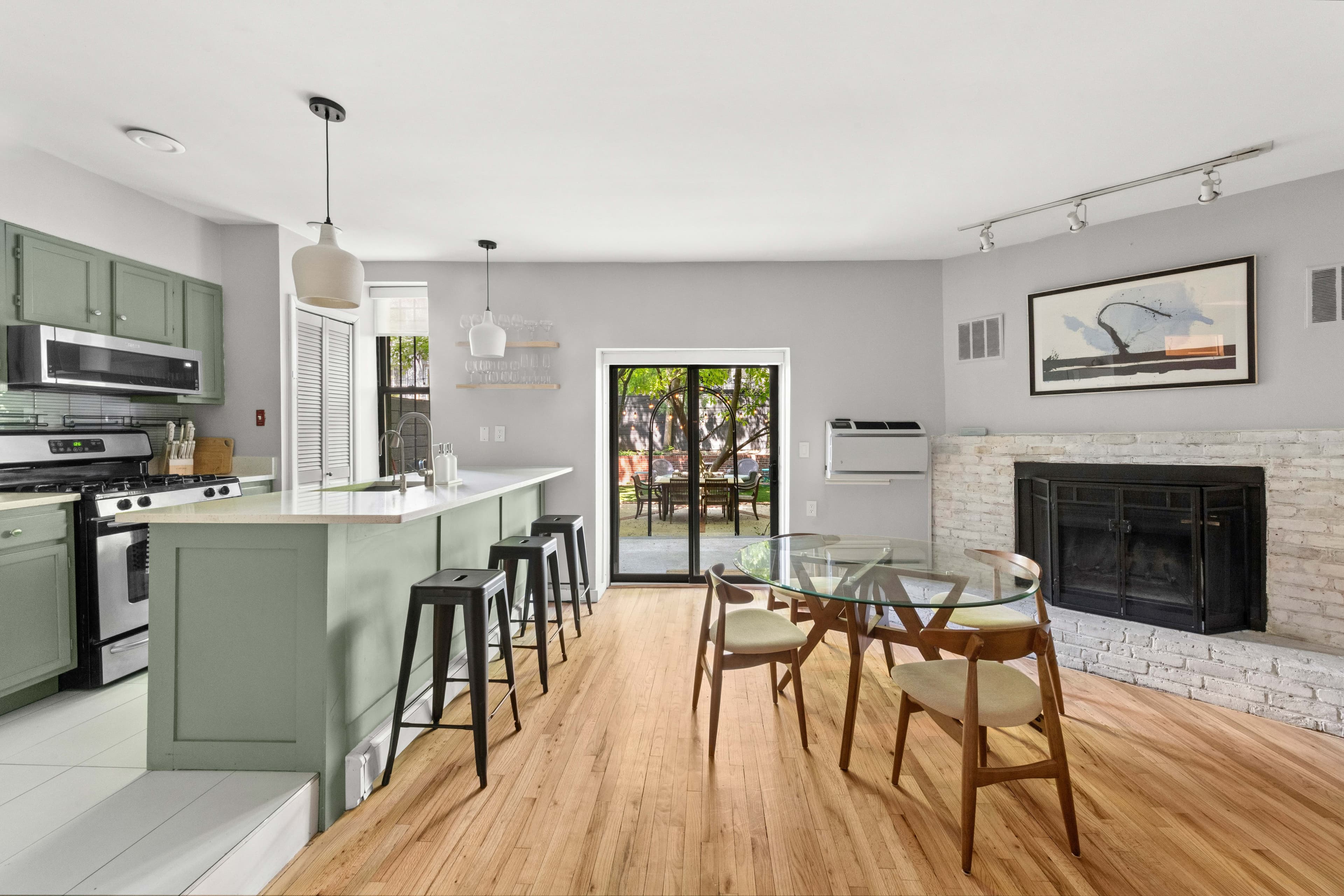 Wyckoff Grove I | Boerum Hill | Townhouse Apartment with Private Garden photo 4