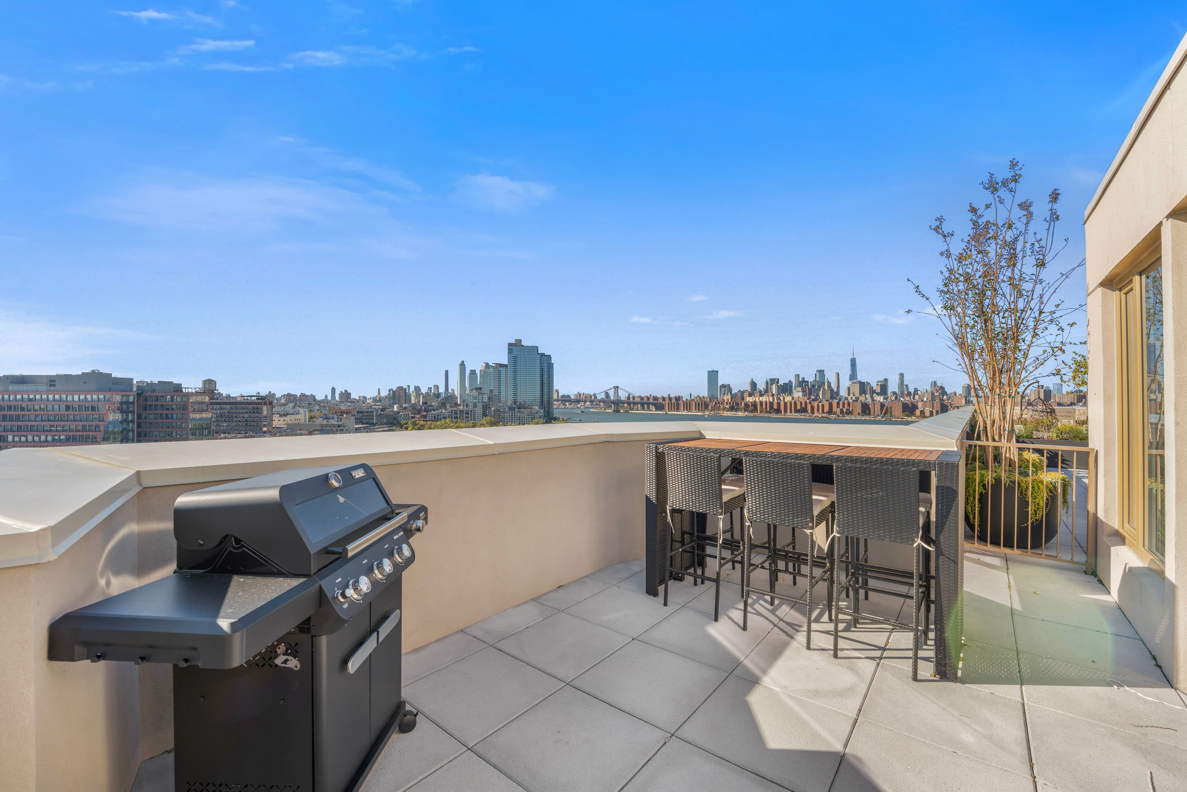 Seren 1106 | Greenpoint | Duplex Penthouse w/ Private Roof Deck photo 21