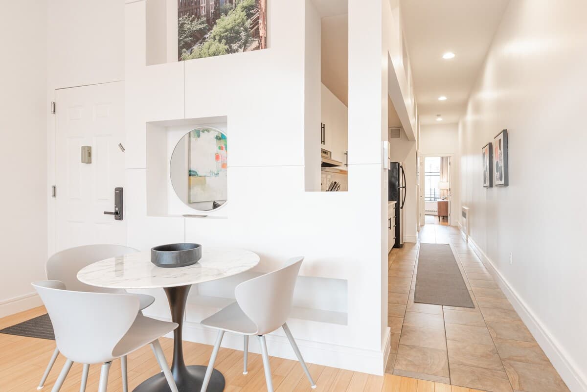 Cypress Court II | Harlem | Cozy Apartment photo 4