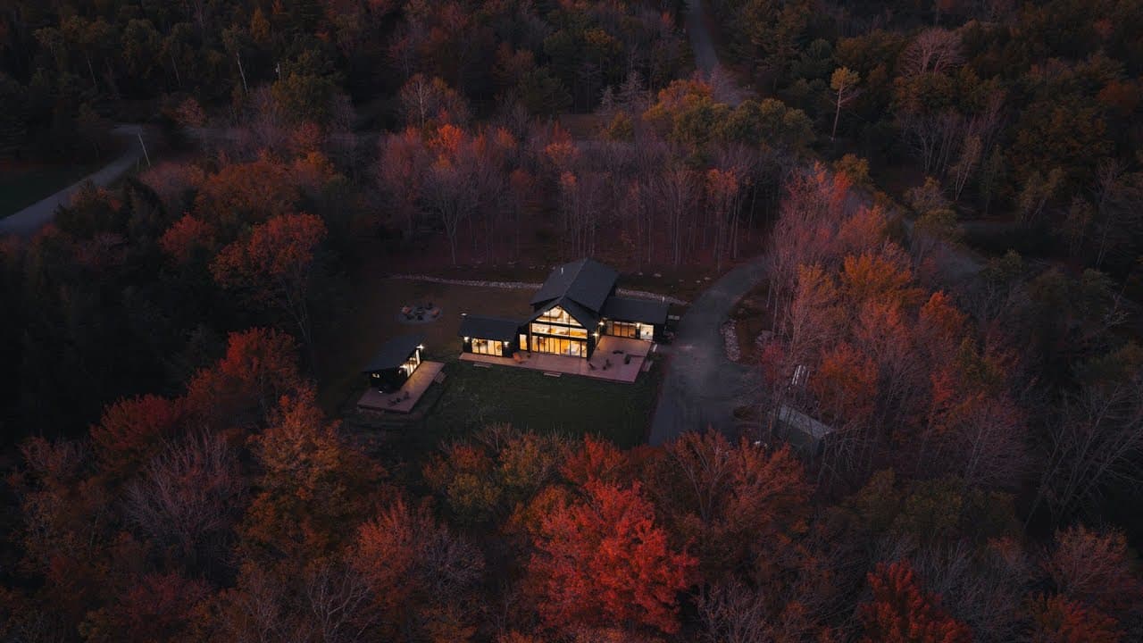 Video tour thumbnail