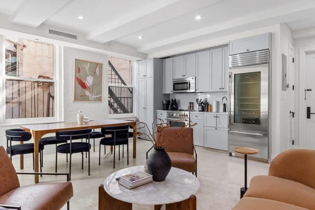Image of Living space #2
