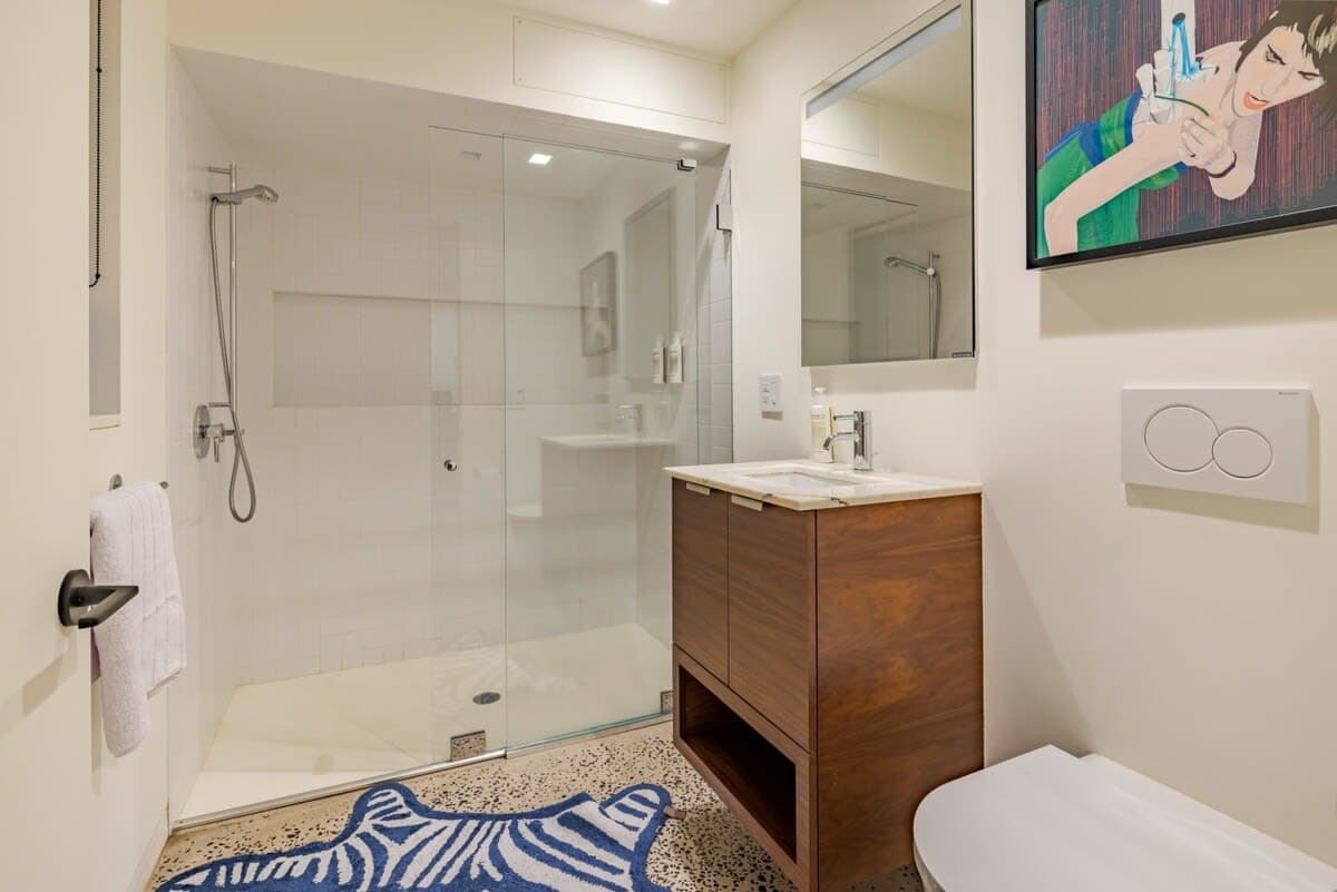 Empire House | 3BR | Williamsburg | Bright Townhome with Courtyard photo 26