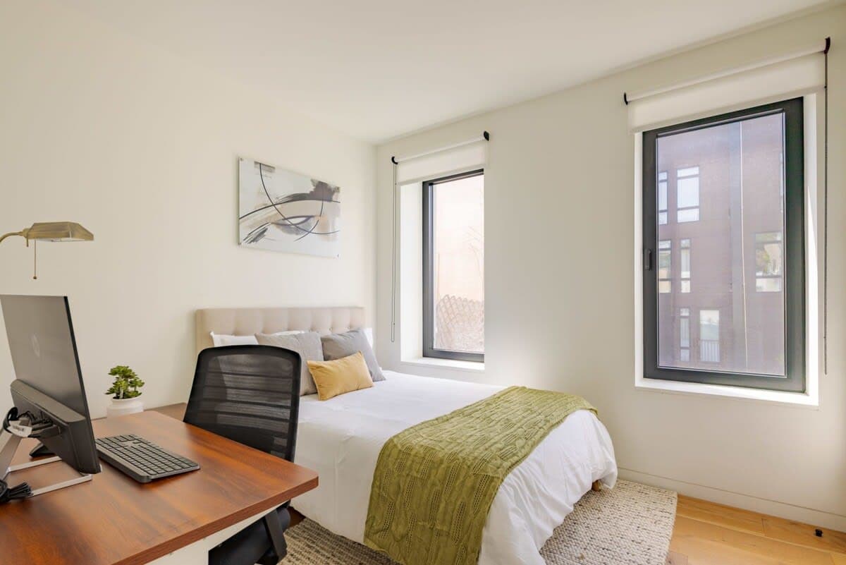 Empire House | 3BR | Williamsburg | Bright Townhome with Courtyard photo 23