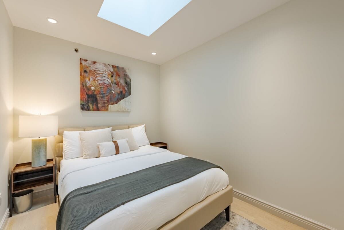 Salisbury I | Lenox Hill | Penthouse w/ Private Roof photo 24