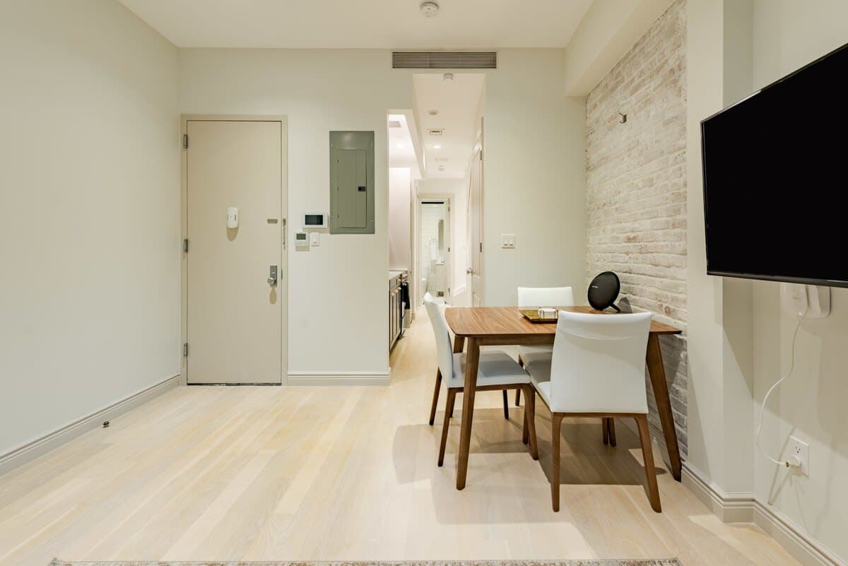 Salisbury I | Lenox Hill | Penthouse w/ Private Roof photo 11