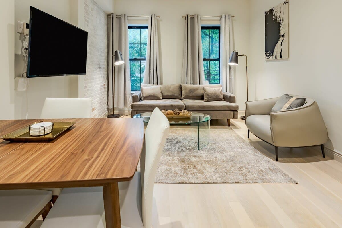 Salisbury I | Lenox Hill | Penthouse w/ Private Roof photo 12