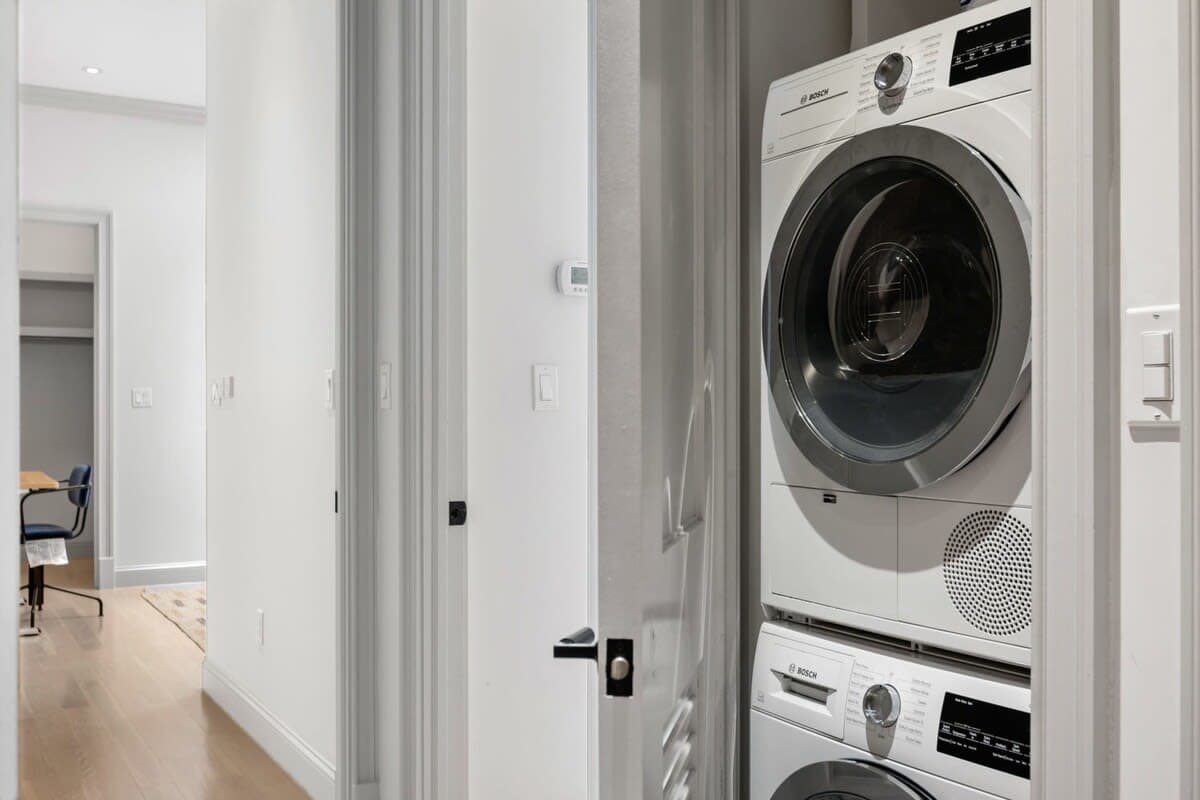 Linden Place II | 3BR | Lenox Hill | Designer Apartment photo 30