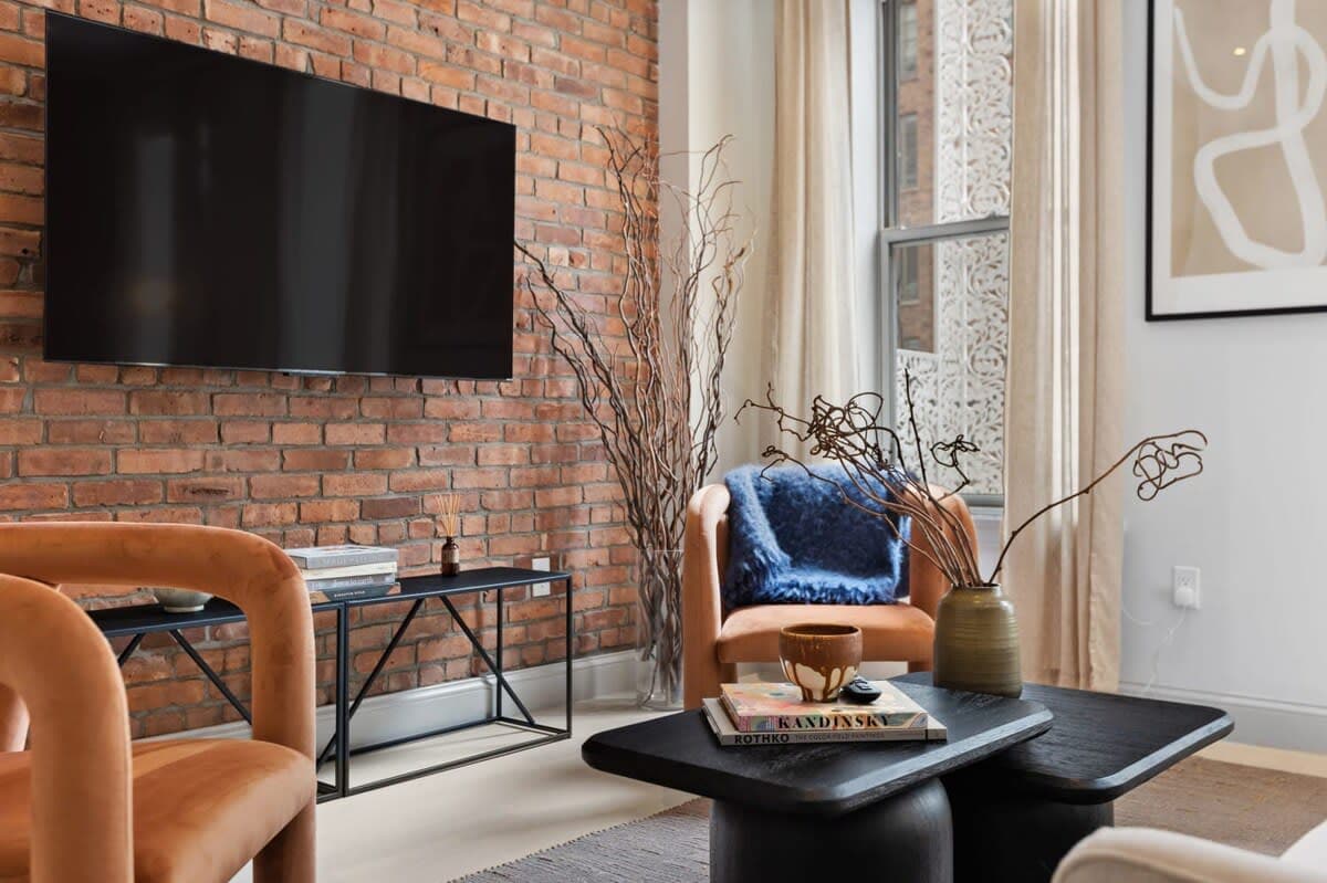 Linden Place II | 3BR | Lenox Hill | Designer Apartment photo 14