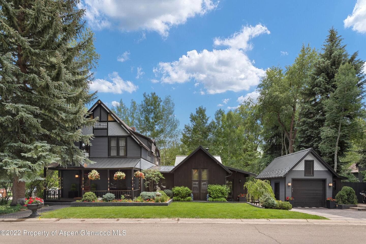 West End Victorian | West End | Home with Private Patio, Grill & Hot Tub photo 19