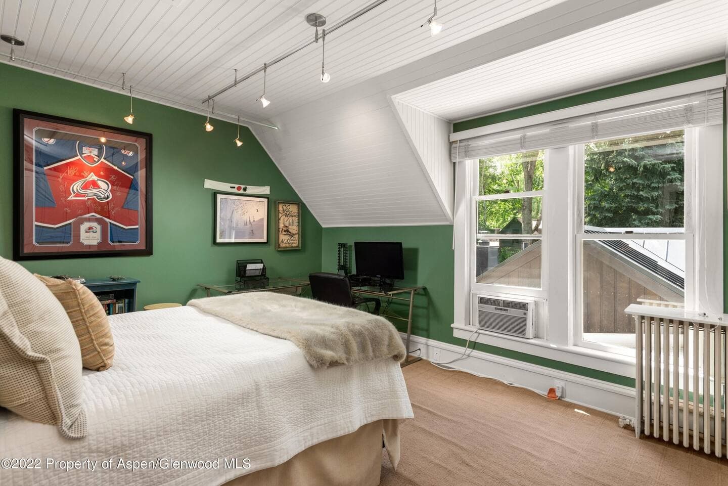 West End Victorian | West End | Home with Private Patio, Grill & Hot Tub photo 4