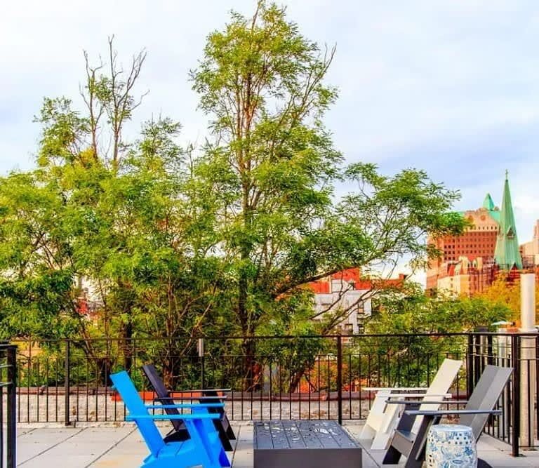 Linden Place I | 3BR | Lenox Hill | Designer Apartment photo 14