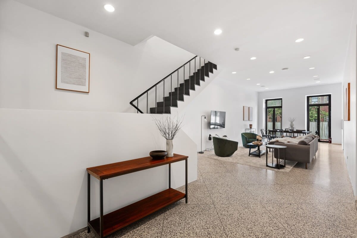 Image of Living space #3