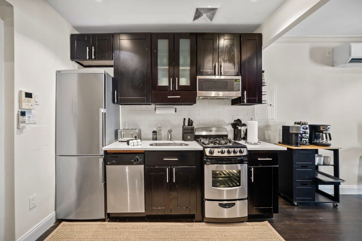 Daisy | Upper East Side | Duplex w/ Private Roof photo 11