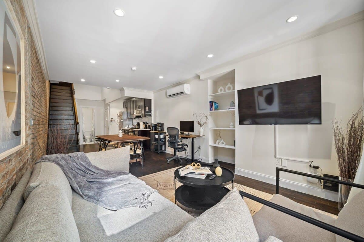 Daisy | Upper East Side | Duplex w/ Private Roof photo 4