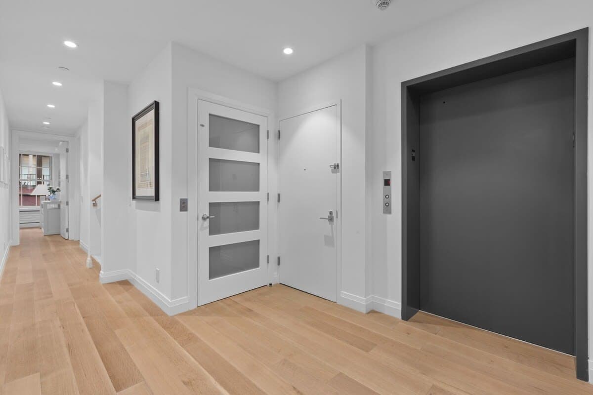 Madison Place | Tribeca | Penthouse w/ Private Terrace photo 14