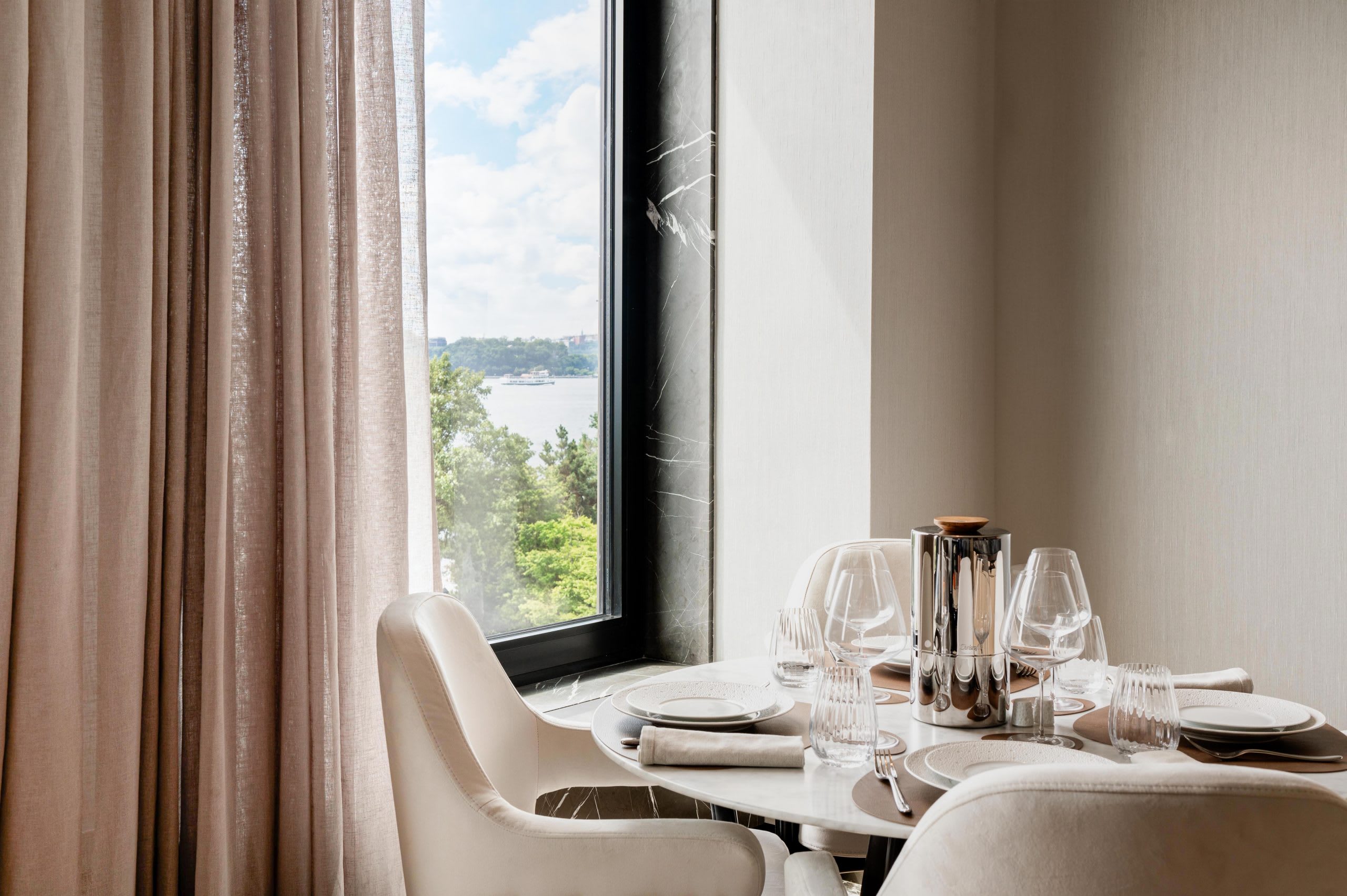 Le Palais IV | West Village | Hotel Residence w/ Spa & Gym photo 7