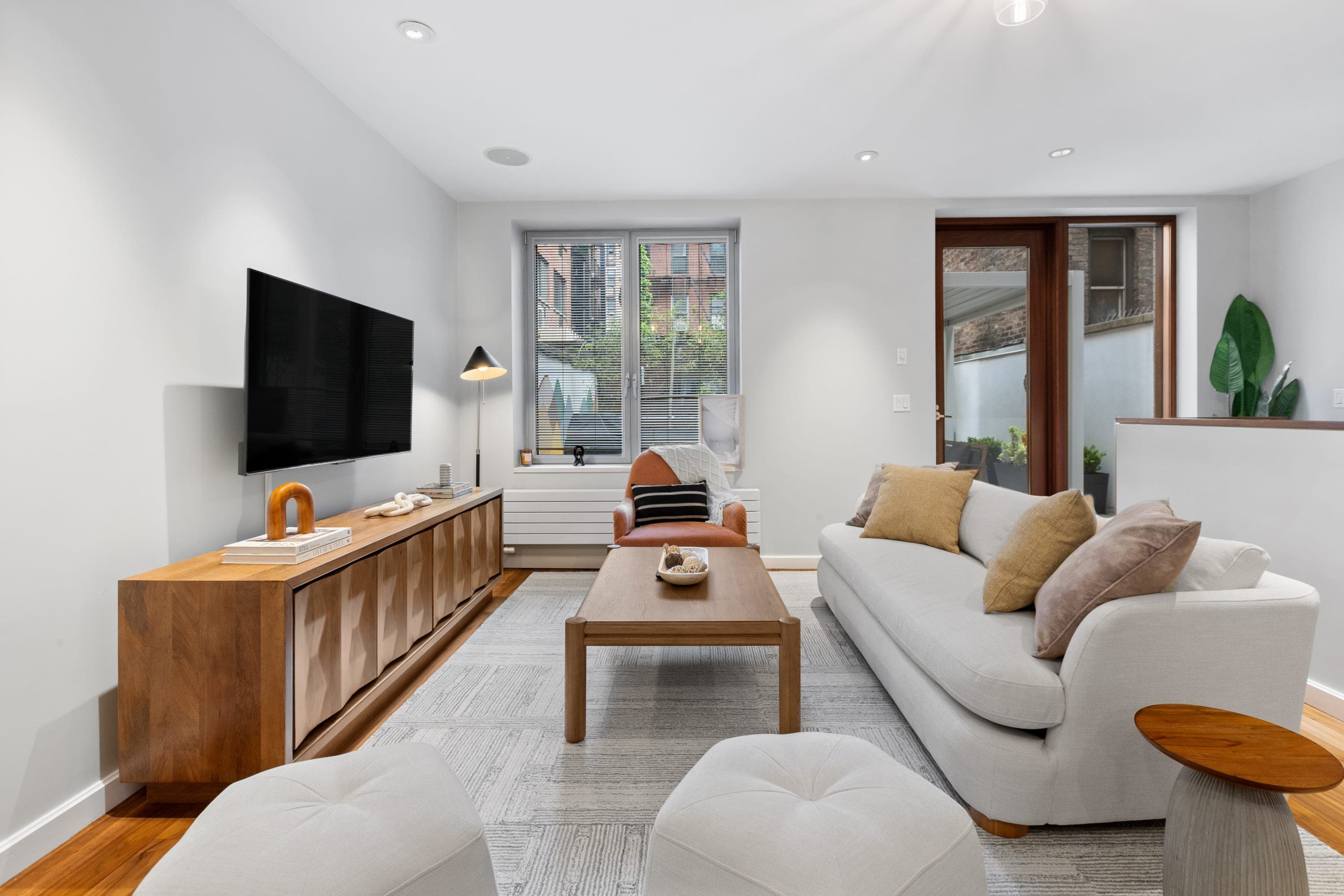 Gotham House I | Midtown West | Triplex w/ Private Patio photo 7