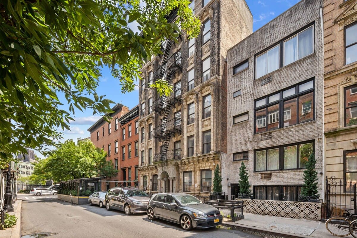 Charles Court II | West Village | Renovated Loft w/ Street Views photo 23