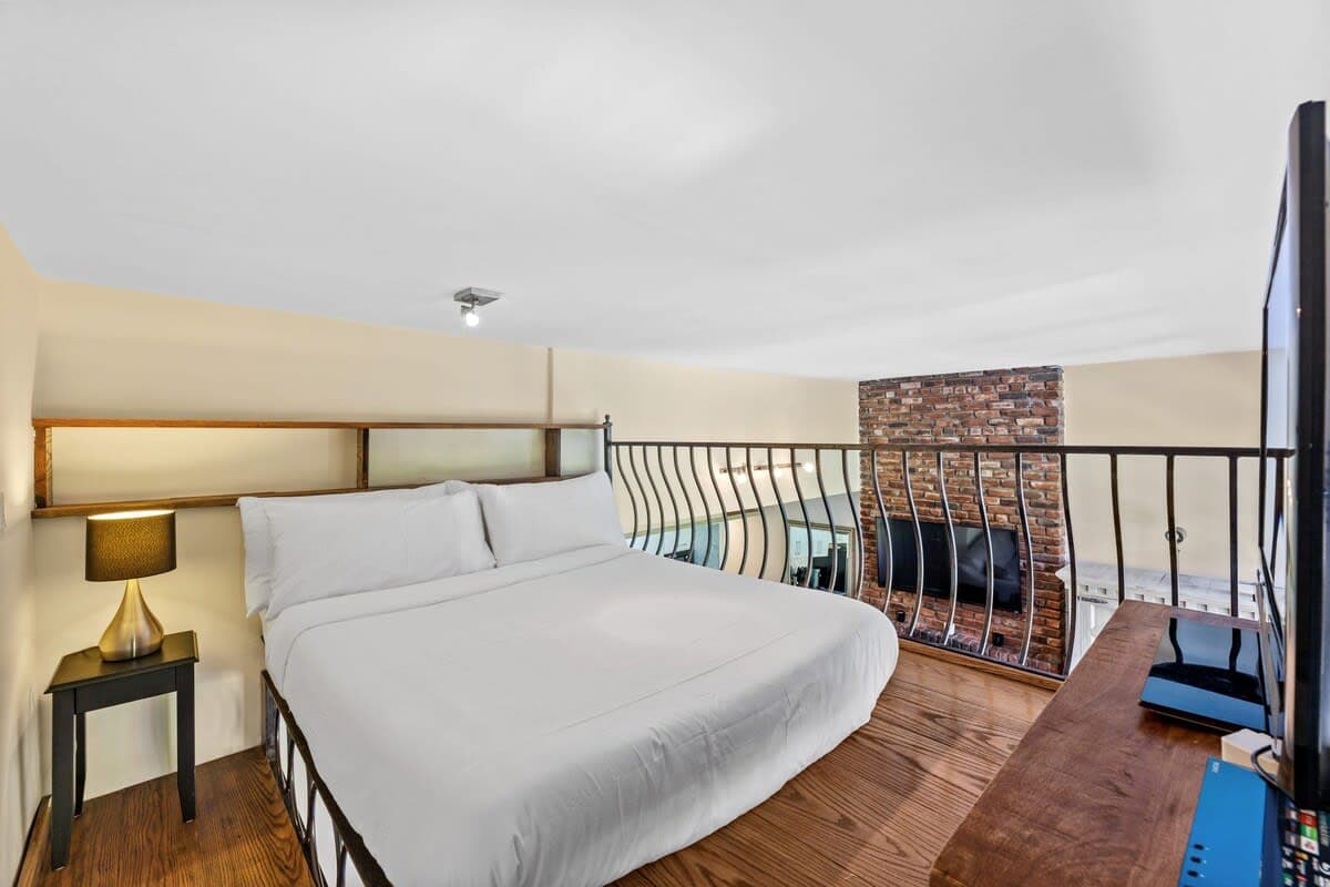 Charles Court II | West Village | Renovated Loft w/ Street Views photo 20