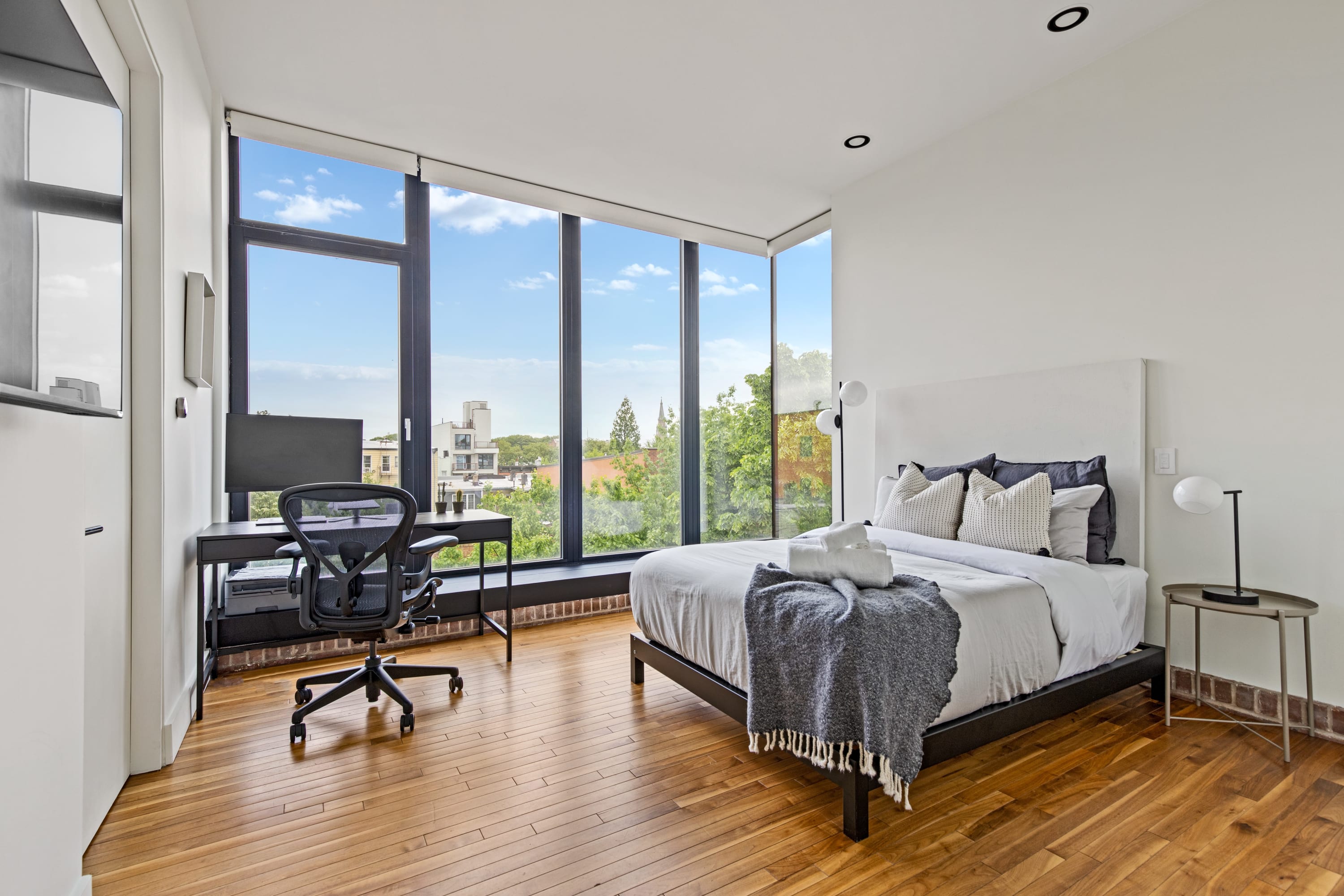 Leonard | Greenpoint | Penthouse Loft with Private Roof photo 18