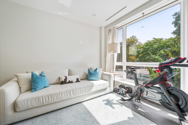 Image of Living space #4