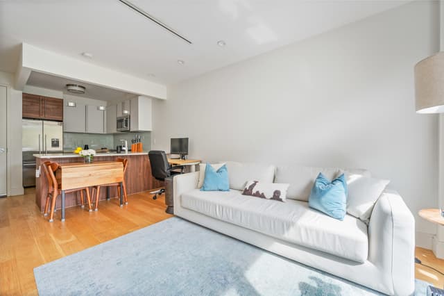 Image of Living space #6