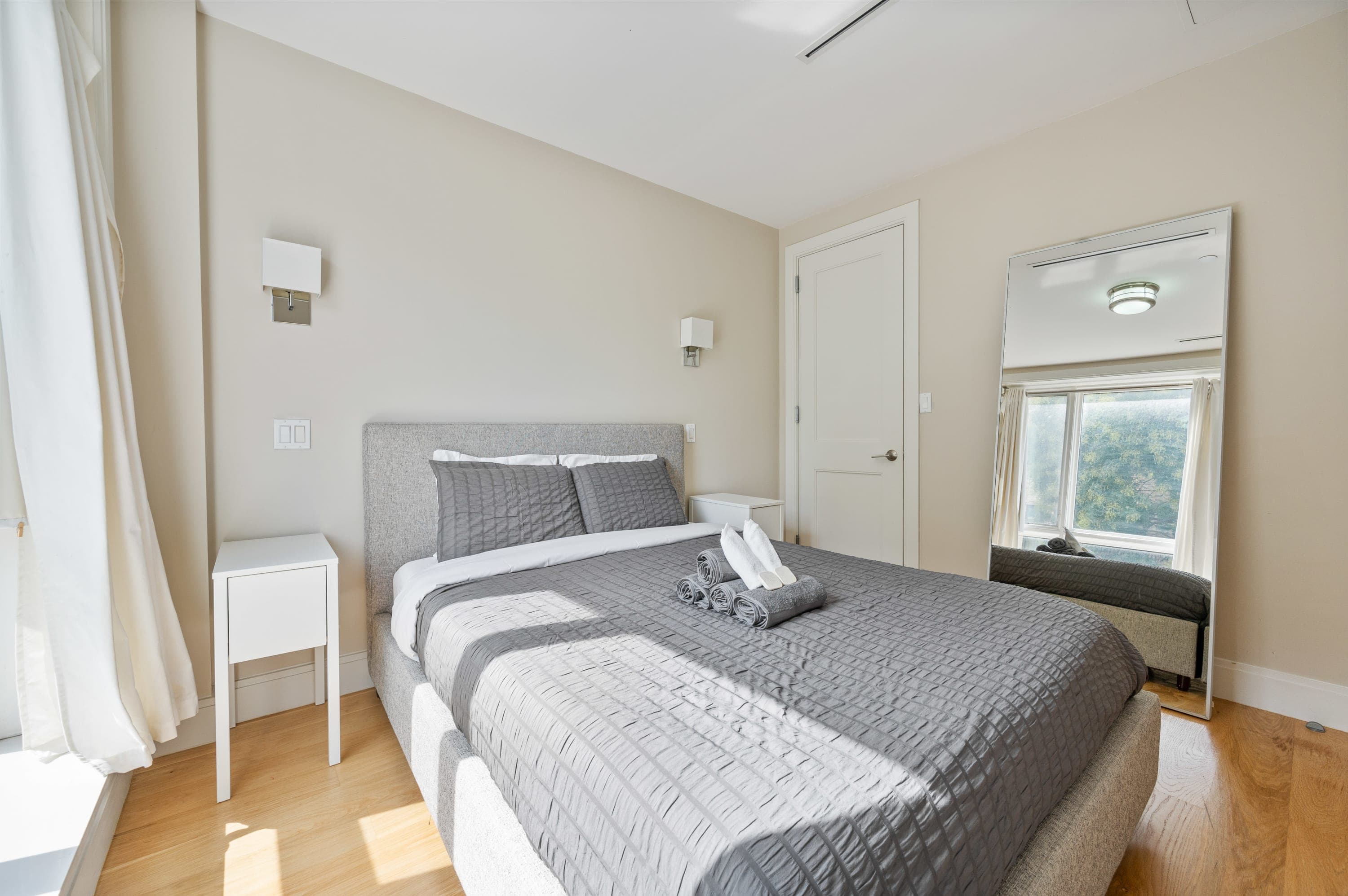Withers | Williamsburg | Modern Apartment photo 15