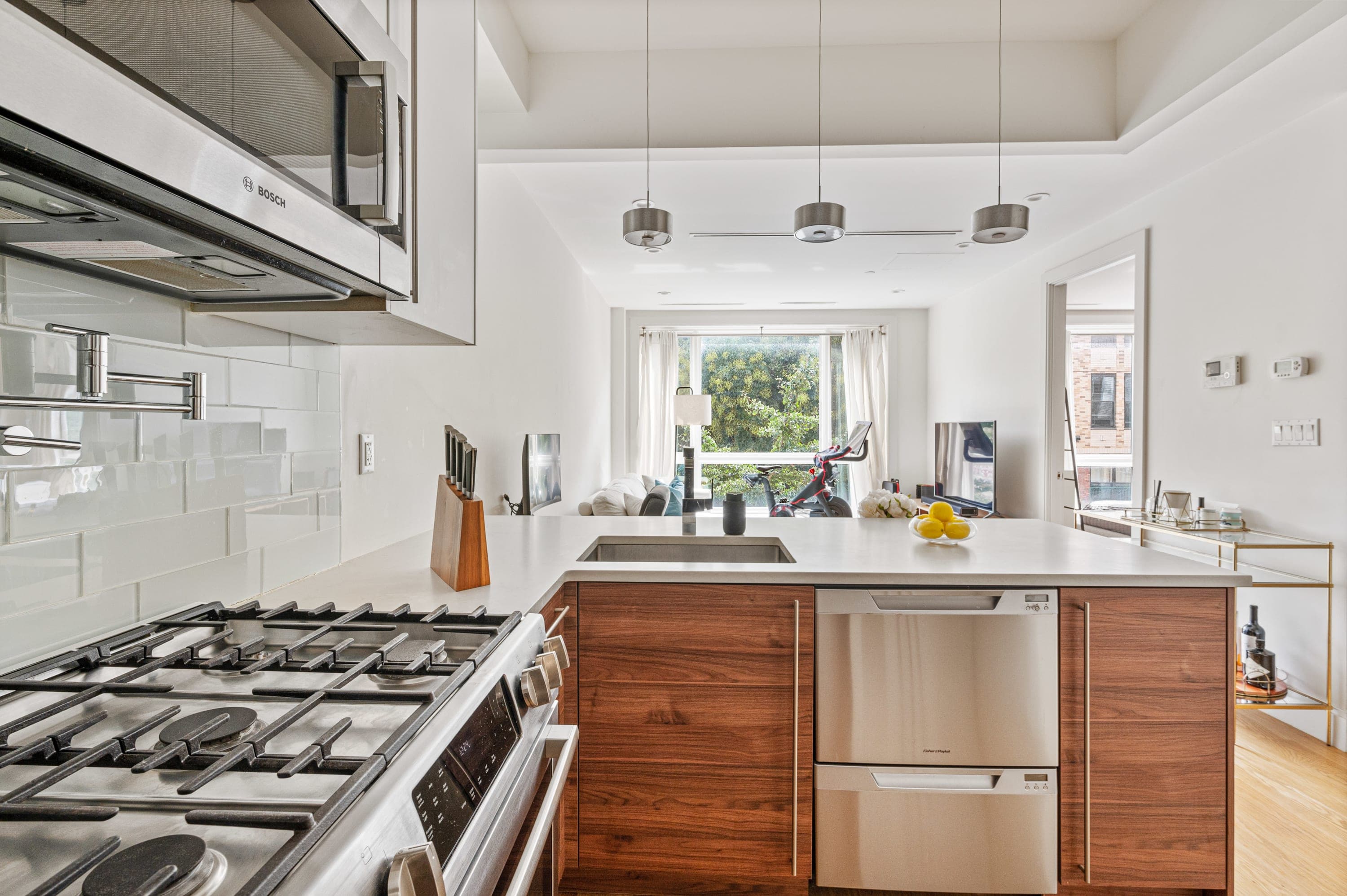 Withers | Williamsburg | Modern Apartment photo 13