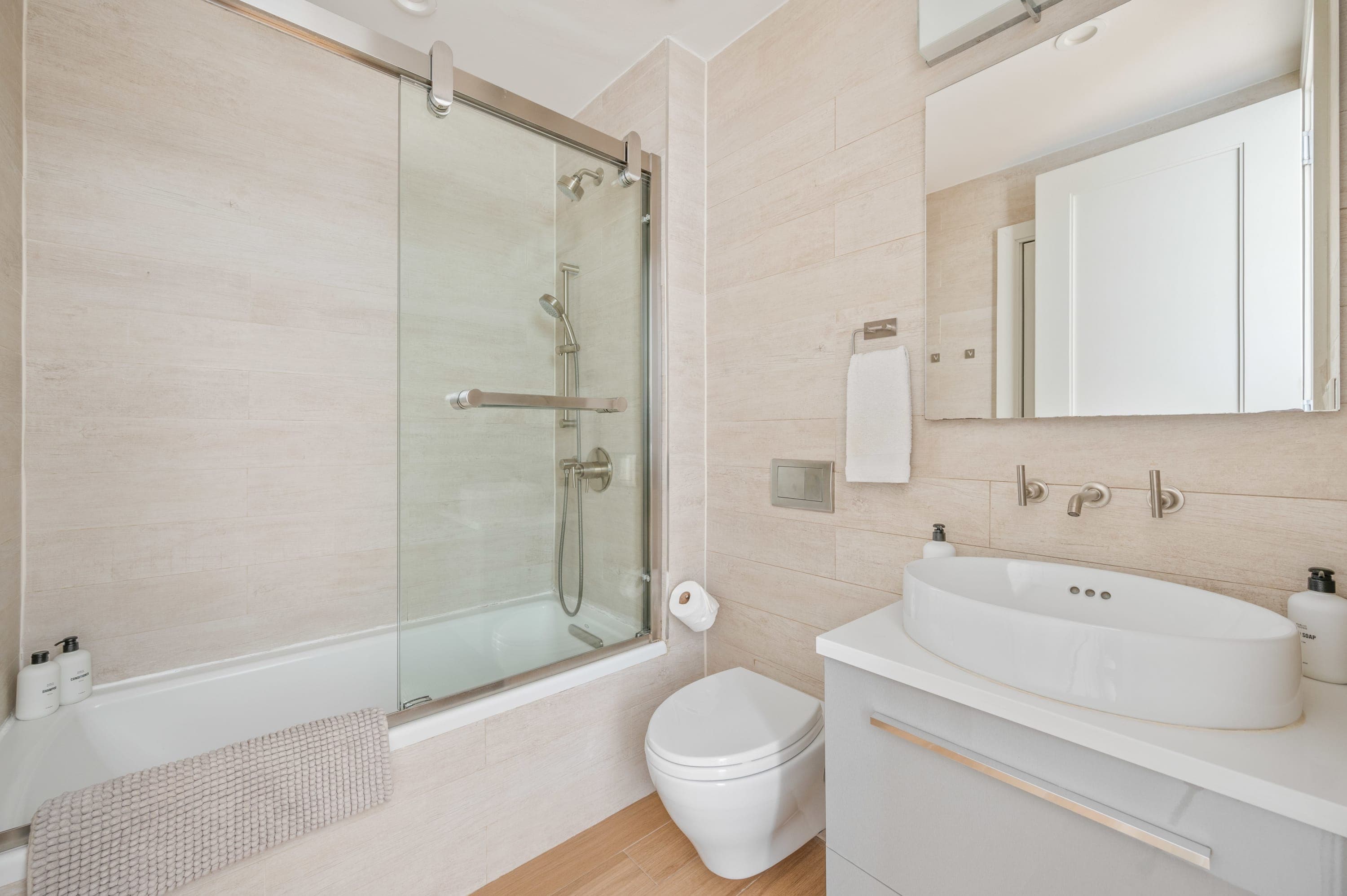 Withers | Williamsburg | Modern Apartment photo 18