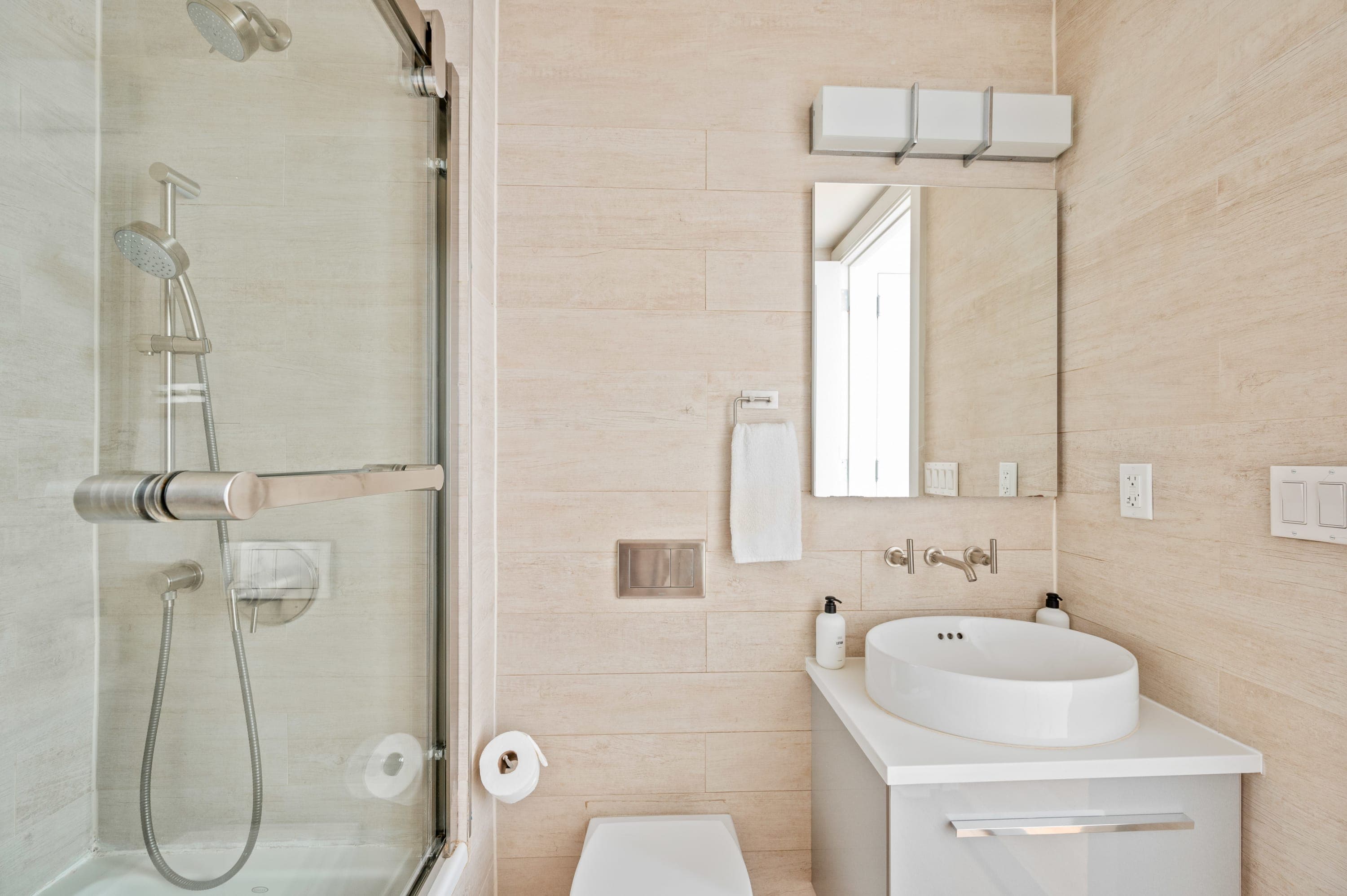 Withers | Williamsburg | Modern Apartment photo 19