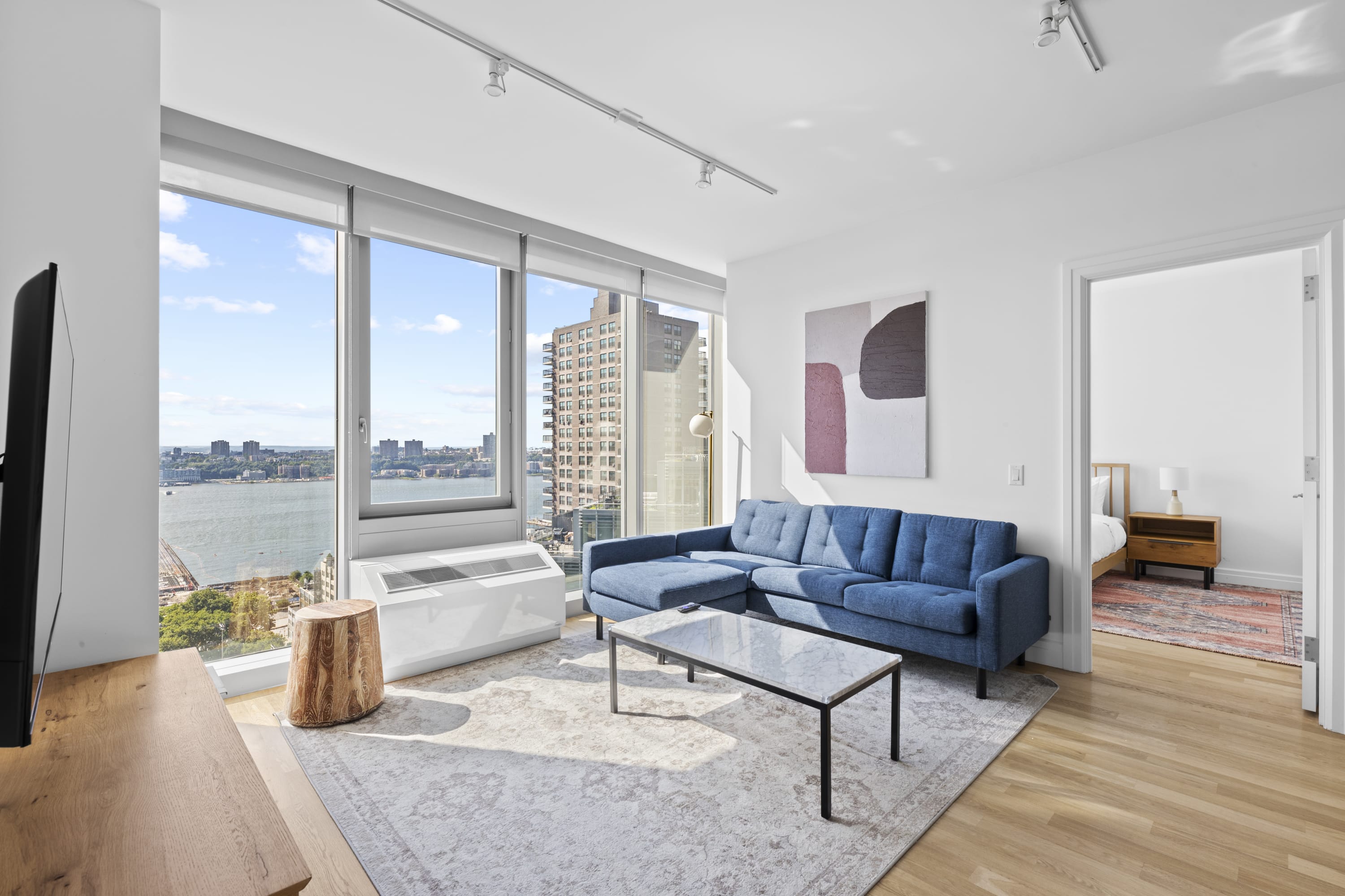 Forte Select XXVIII | Midtown West | Modern Apartment photo 5