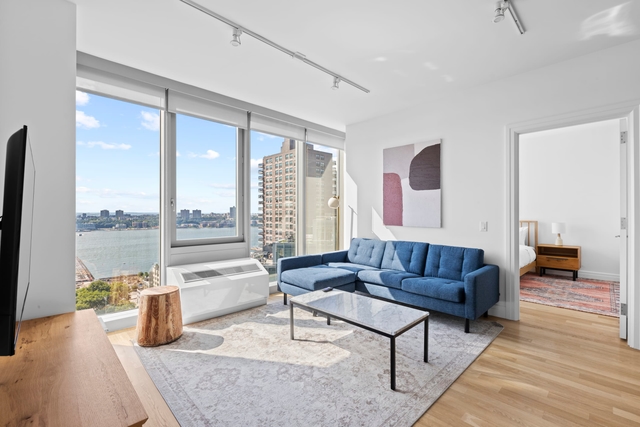 Image of Living space #3