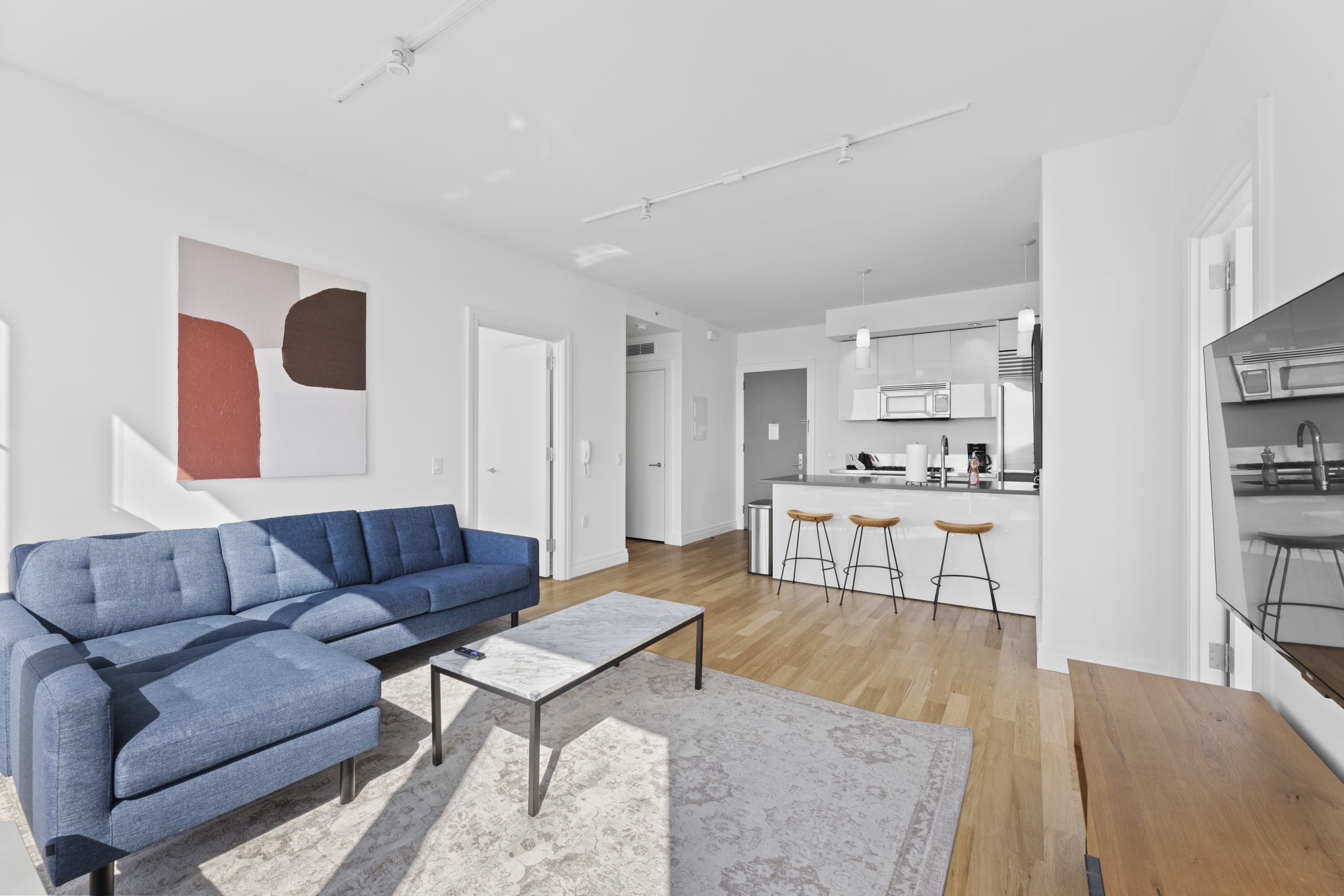 Forte Select XXVIII | Midtown West | Modern Apartment photo 7