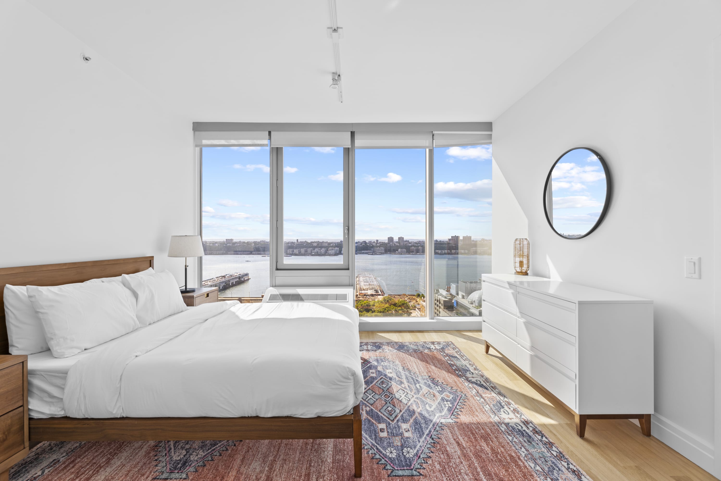 Forte Select XXVIII | Midtown West | Modern Apartment photo 12