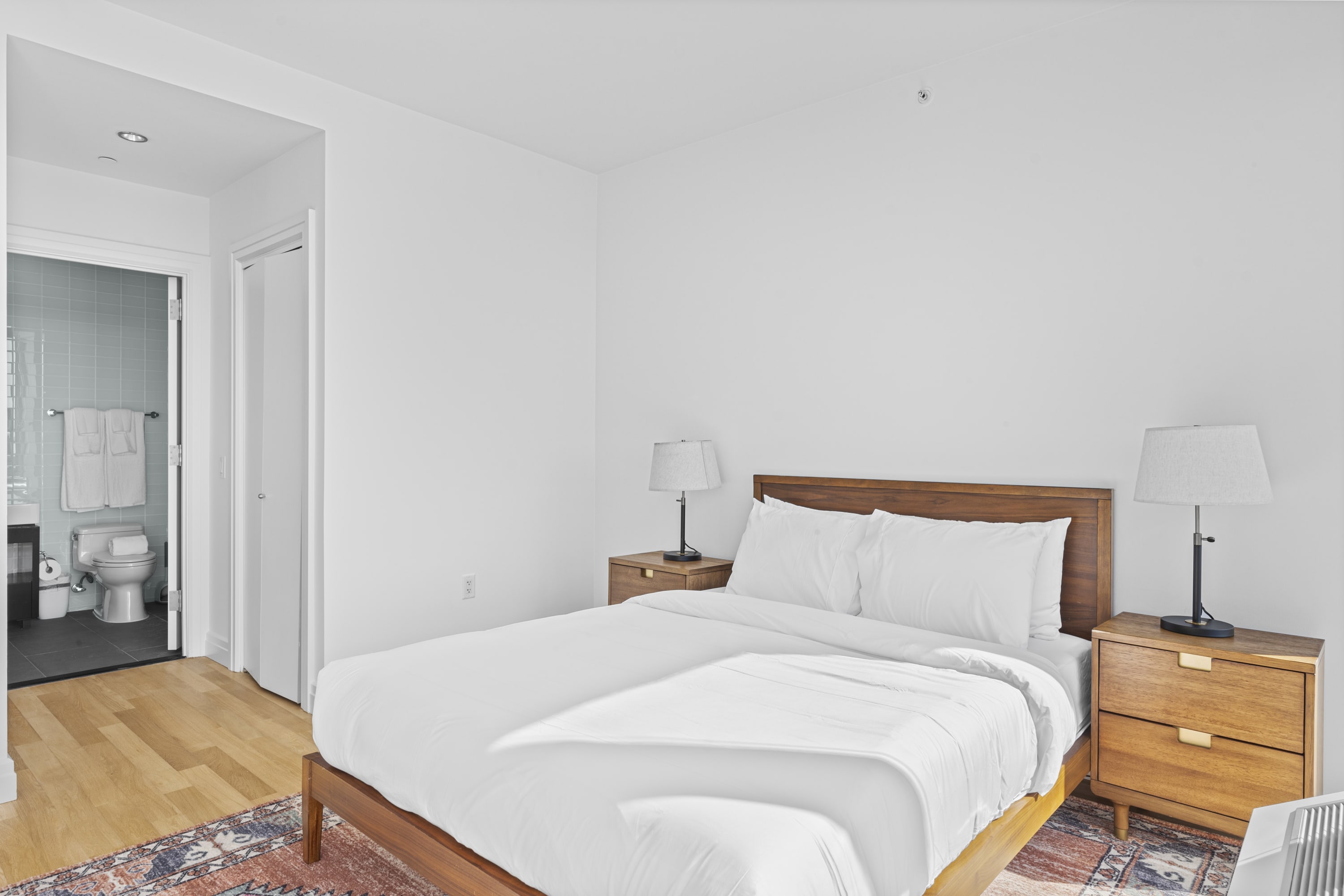 Forte Select XXVIII | Midtown West | Modern Apartment photo 15