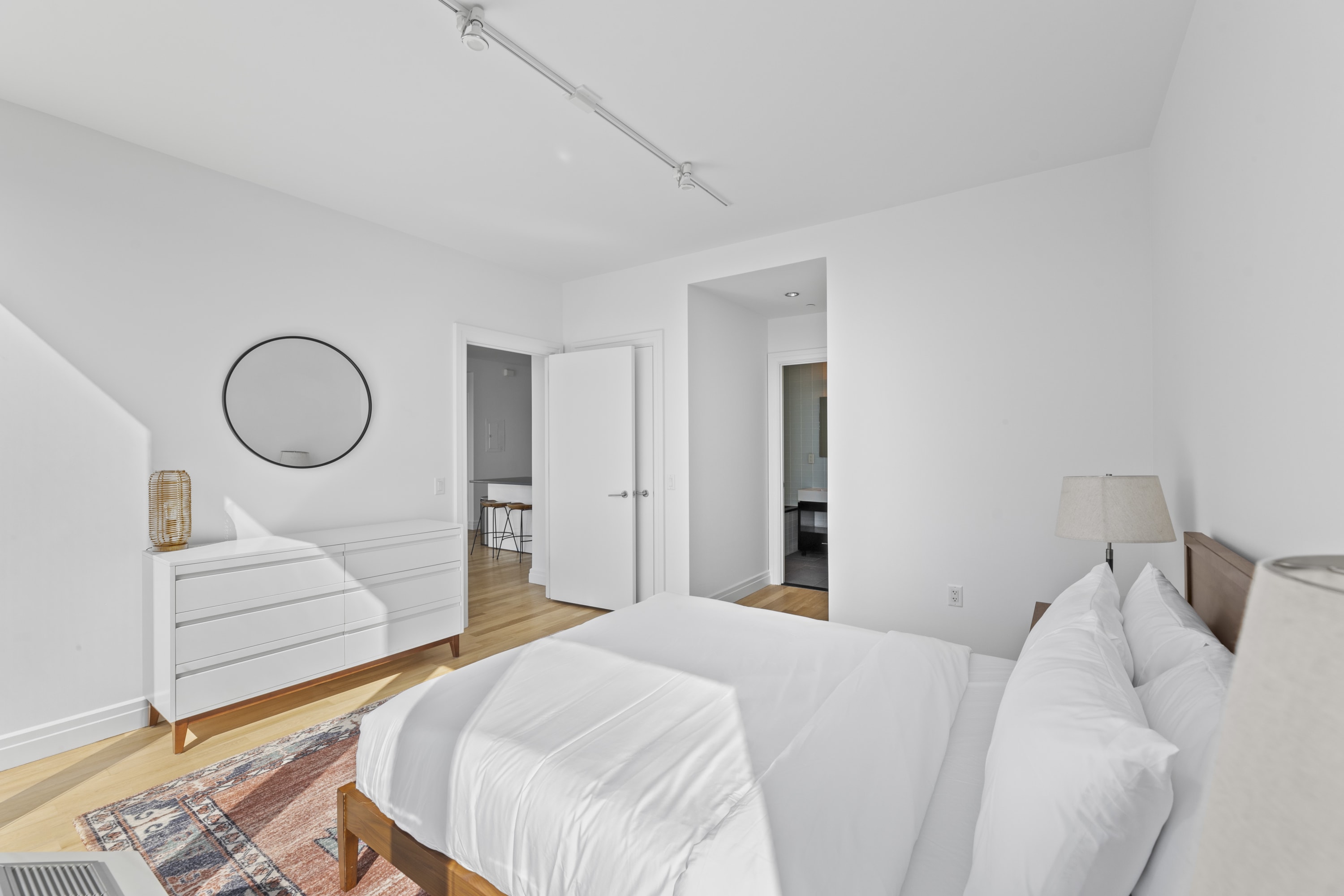 Forte Select XXVIII | Midtown West | Modern Apartment photo 14
