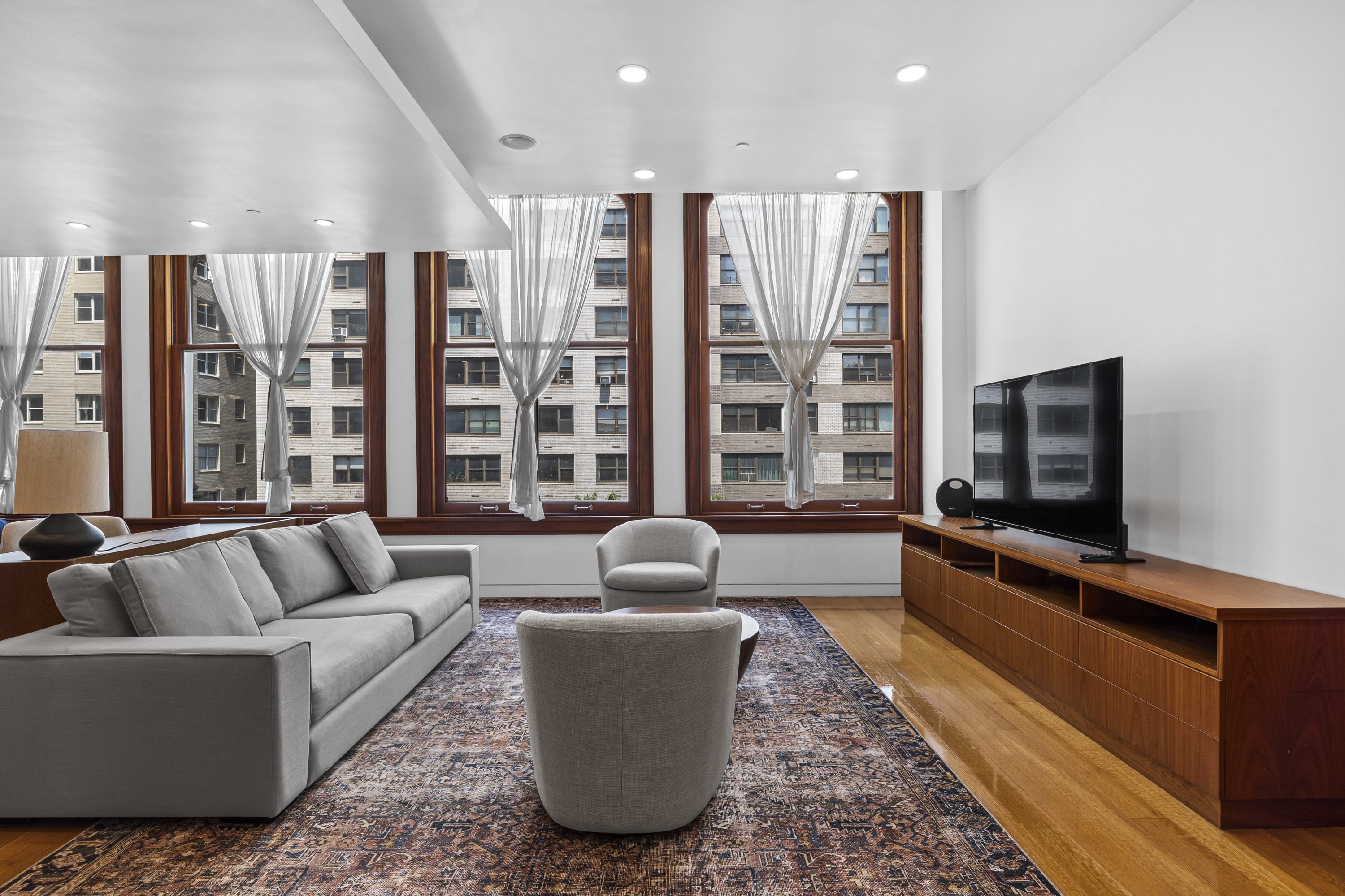 Rialto VI | Union Square | Expansive Mega-Loft photo 6