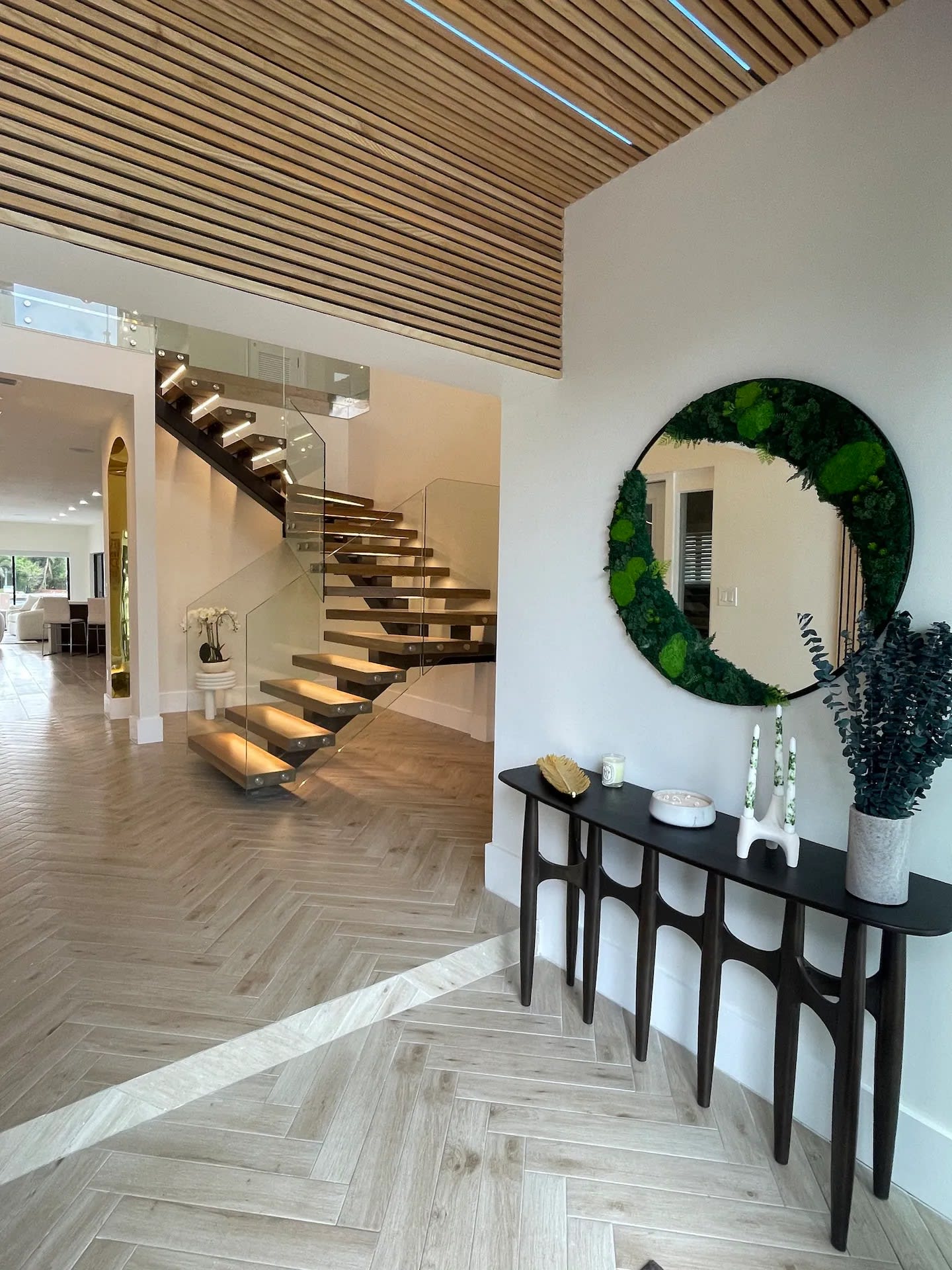 Villa Mare | Pompano Beach | Home w/Dock, BBQ, Heated Pool & Sauna photo 17